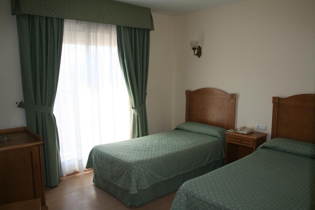 Hotel Austria 76 Sagunto Zimmer foto